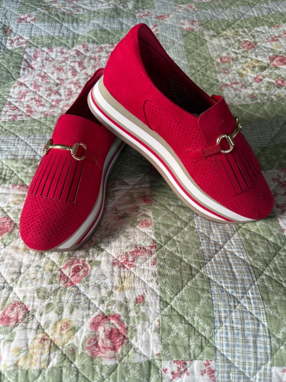 Crown & Ivy Bosco suede Loafer Sneakers, Red, Sz 9.5 NEW